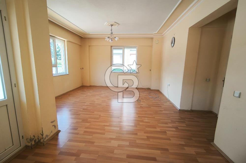 DÖŞEMEALTI MERKEZI LOKASYONDA SATILIK GENÍŞ 3+1 DAİRE 