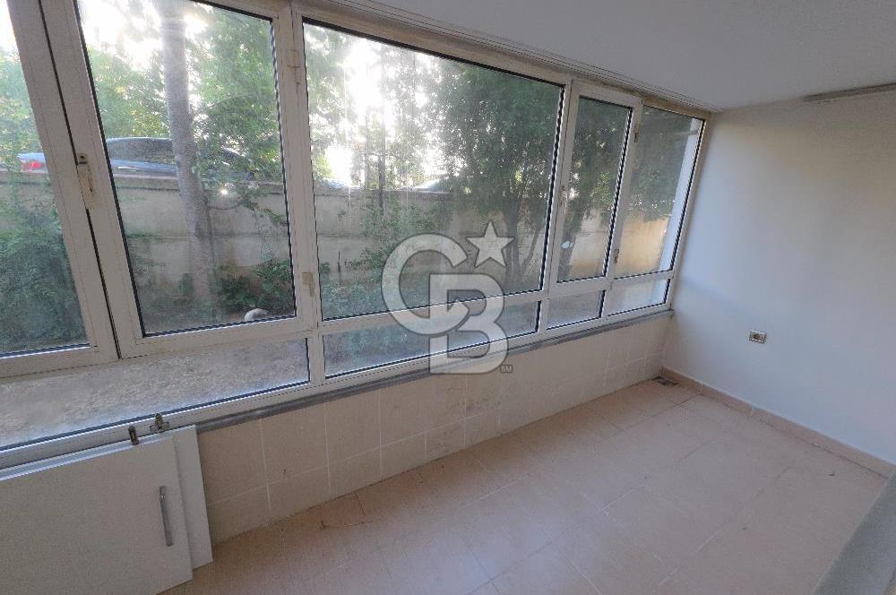Metroya 10 dk Mesafede Ferah Bahçe Katı Kiralık 2+1 Daire