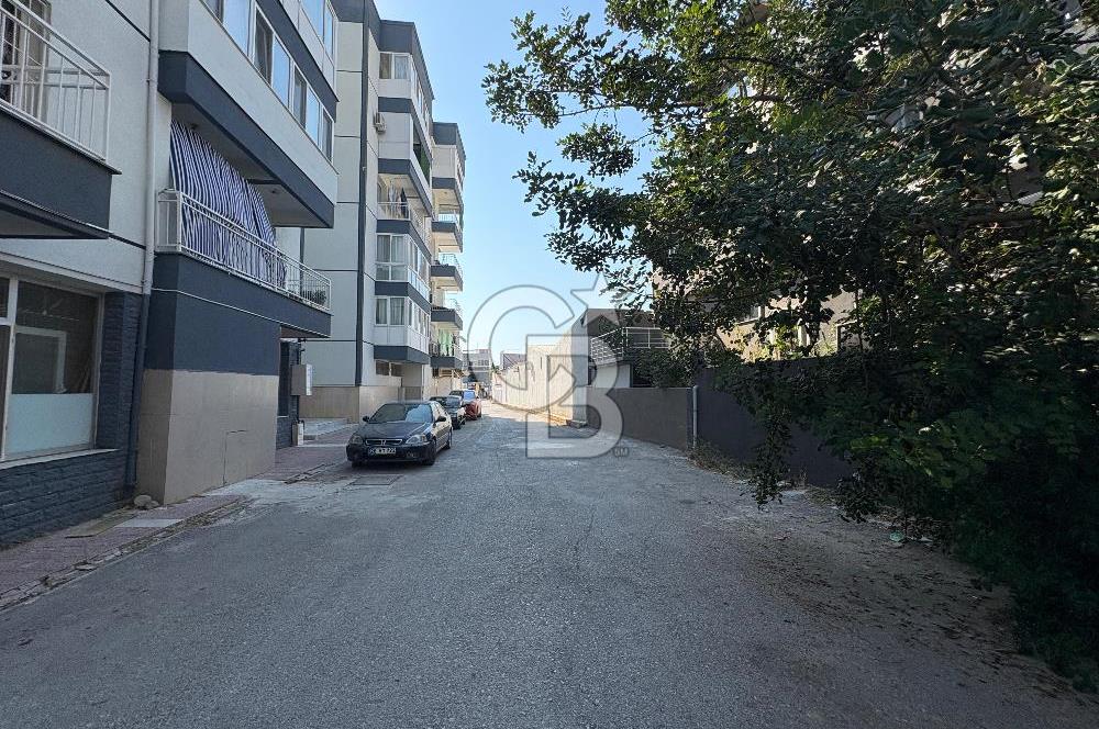 Çiğli Balatçıkta Ana Yola Yakın Satılık Dükkan