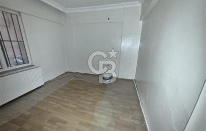 Metroya 10 dk Mesafede Ferah Bahçe Katı Kiralık 2+1 Daire