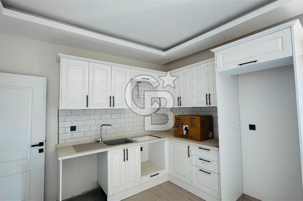 Foça Bağarası Ana Cadde Üzerinde Kiralık 2+1 Daire