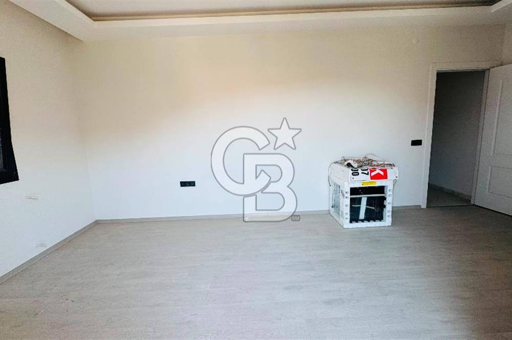 Foça Bağarası Ana Cadde Üzerinde Kiralık 2+1 Daire