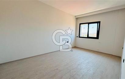 Foça Bağarası Ana Cadde Üzerinde Kiralık 2+1 Daire