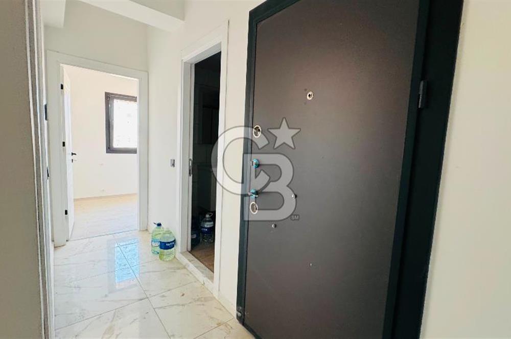 Foça Bağarası Ana Cadde Üzerinde Kiralık 2+1 Daire