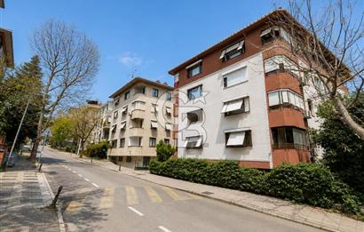 KADIKÖY İKBALİYE'DE ACIBADEM CADDESİ'NE YAKIN 3+1