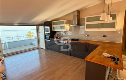 URLA ÇEŞMEALTINDA DENİZE SIFIR EŞYALI 2+1 KİRALIK DAİRE