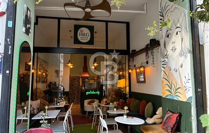 KARŞIYAKA SAHİL’de ŞIK VE HAZIR BUTİK KAFE