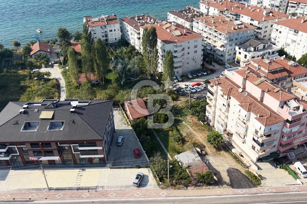 KORU'DA DENİZE 80 METRE, 571 M2 İMARLI ARAZİ(ARSA % 50 HİSSESİ)