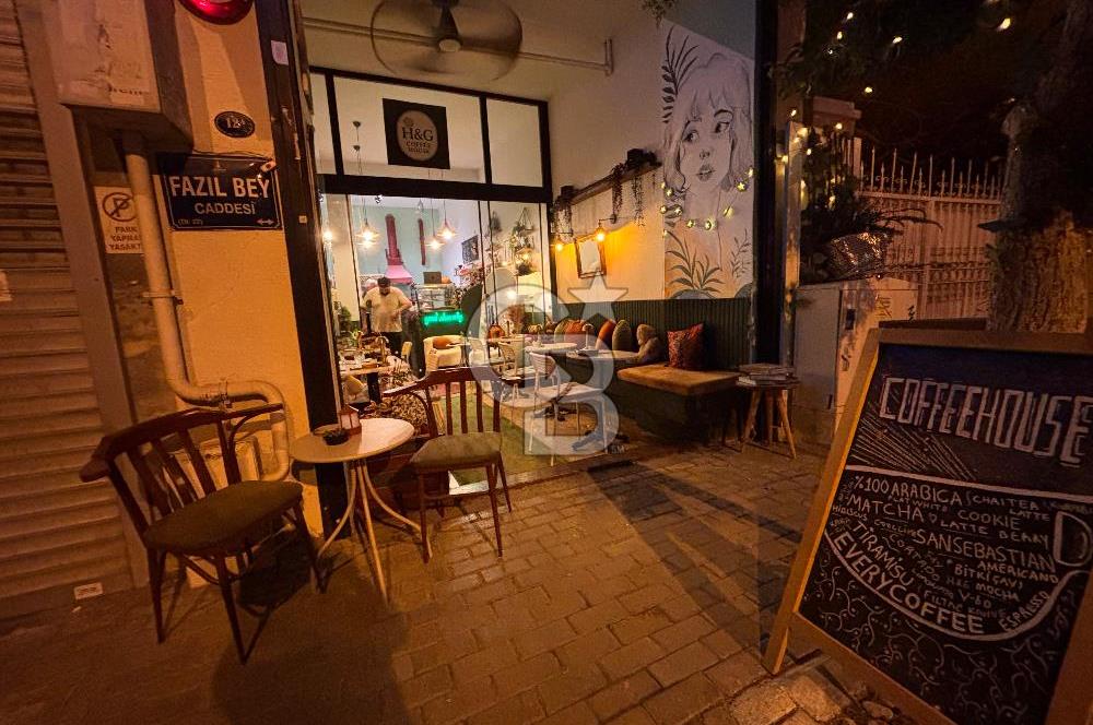 KARŞIYAKA SAHİL’de ŞIK VE HAZIR BUTİK KAFE