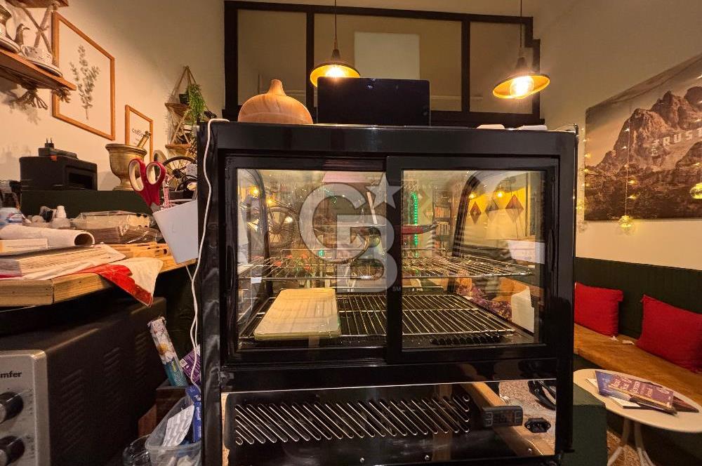 KARŞIYAKA SAHİL’de ŞIK VE HAZIR BUTİK KAFE