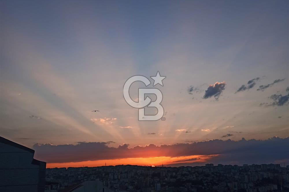 Kağıthane Mehmet Akif'te Kapanmaz Manzaralı Satılık 4+1 Dubleks