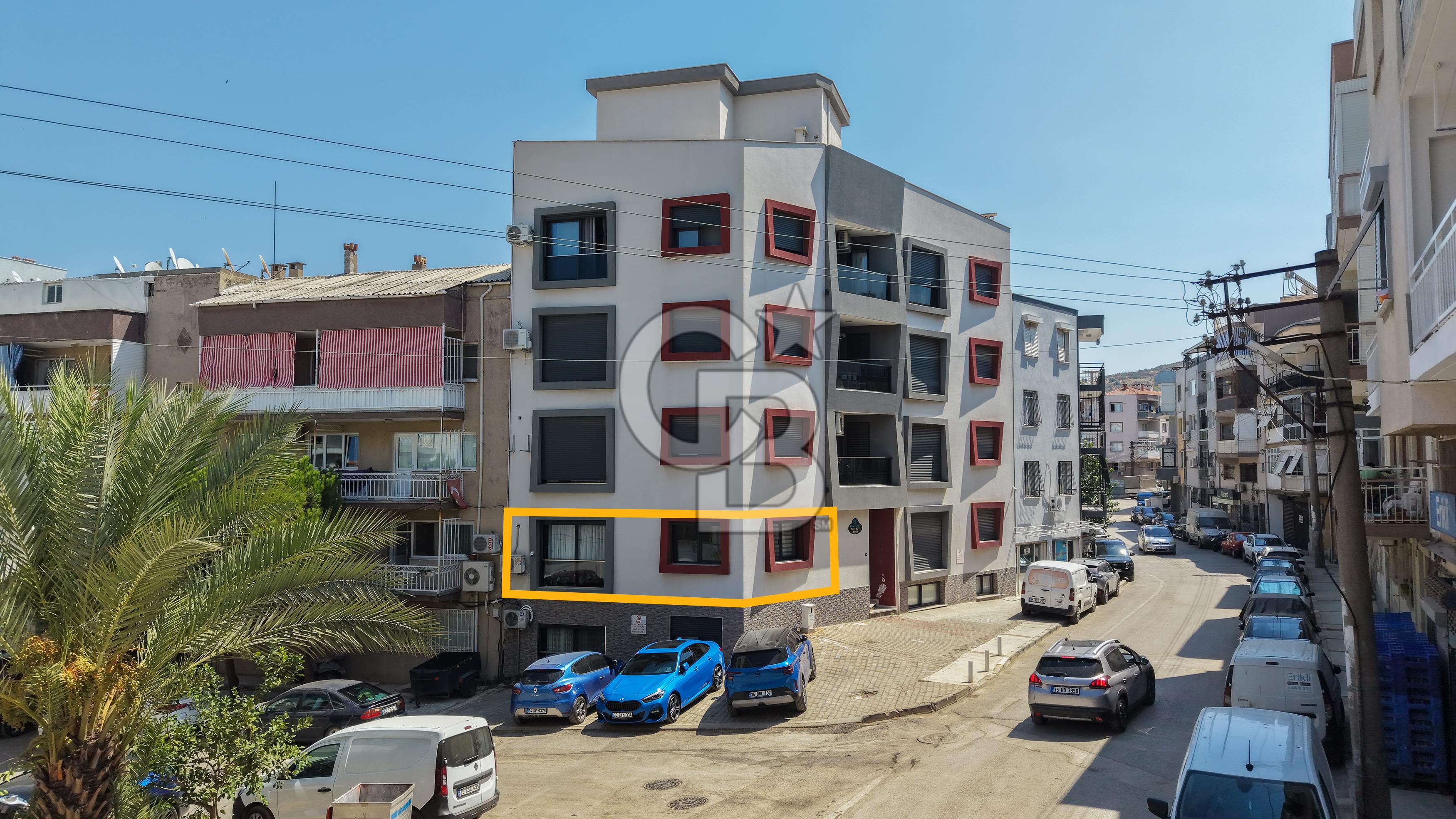 BALÇOVA EKONOMİ ÜNİVERSİTESİ YAKINI GENÇ BİNA 1+1 SATILIK DAİRE