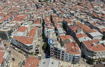 BALÇOVA EKONOMİ ÜNİVERSİTESİ YAKINI GENÇ BİNA 1+1 SATILIK DAİRE