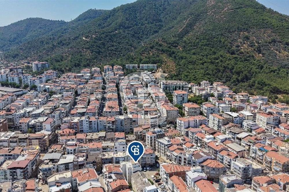 BALÇOVA EKONOMİ ÜNİVERSİTESİ YAKINI GENÇ BİNA 1+1 SATILIK DAİRE