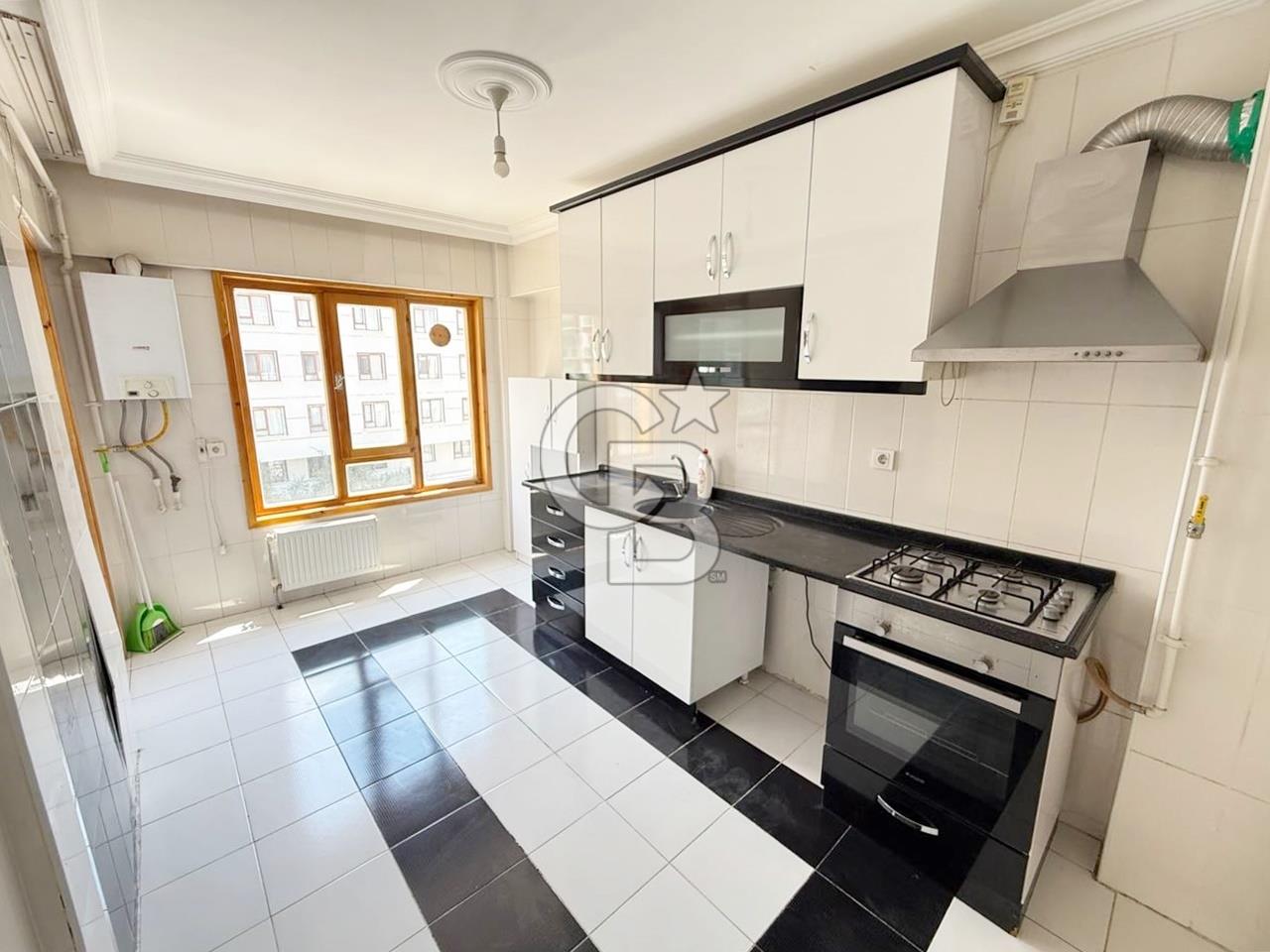 GÜNEŞ EVLER DE 2 KAT GENİŞ METRE KARELİ SATILIK 3+1 DAİRE