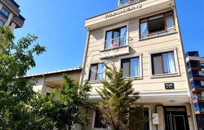 Ataşehir Esatpaşa'da Muhteşem Lokasyonda 3+1 Bahçe Katı Daire