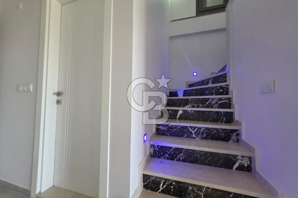 Ayvalık Cunda Adası 4+1 Deniz Manzaralı Satılık Villa 
