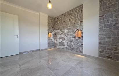 Ayvalık Cunda Adası 4+1 Deniz Manzaralı Satılık Villa 