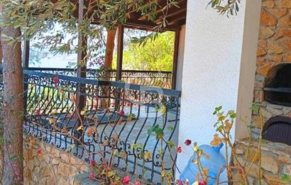 Balıklıova'da 1.282m2 Kullanım Alanlı Loft Villa ve Misafir Evi
