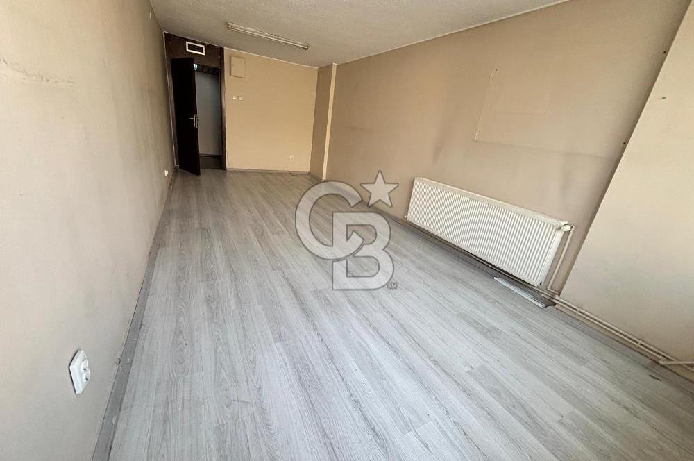 KEMERALTI TİBAŞ İŞ HANI ASANSÖRLÜ 35 m² KİRALIK OFİS-BÜRO