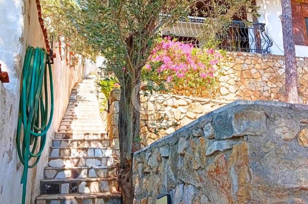 Balıklıova'da 1.282m2 Kullanım Alanlı Loft Villa ve Misafir Evi
