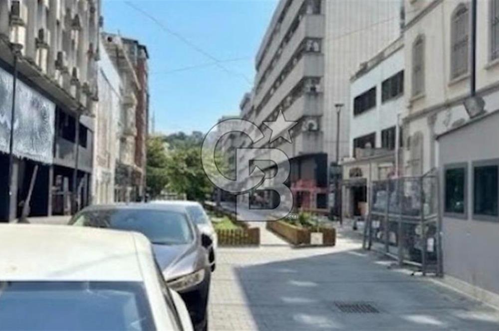 KEMERALTI TİBAŞ İŞ HANI ASANSÖRLÜ 35 m² KİRALIK OFİS-BÜRO