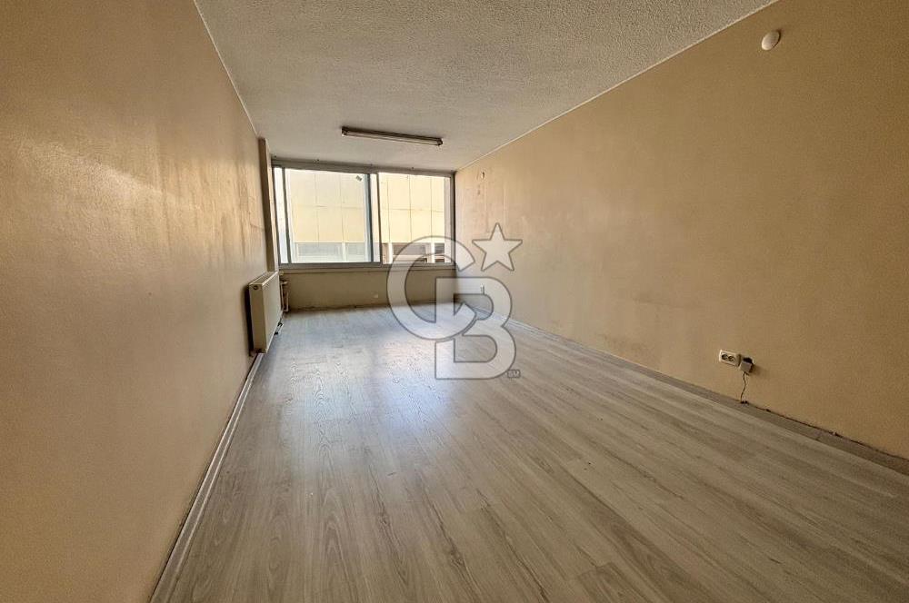 KEMERALTI TİBAŞ İŞ HANI ASANSÖRLÜ 35 m² KİRALIK OFİS-BÜRO