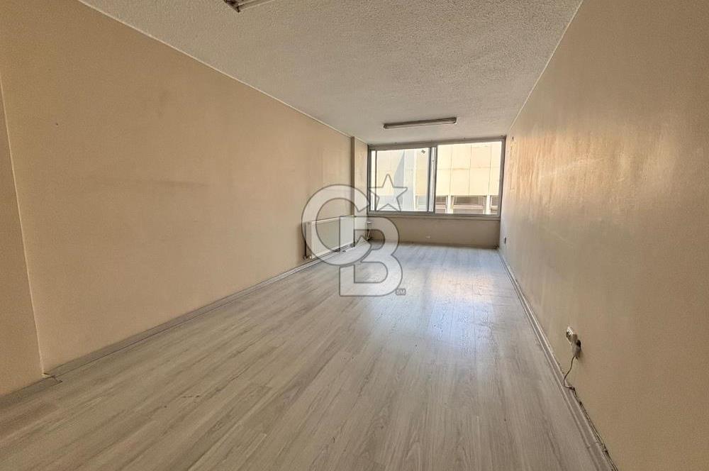KEMERALTI TİBAŞ İŞ HANI ASANSÖRLÜ 35 m² KİRALIK OFİS-BÜRO