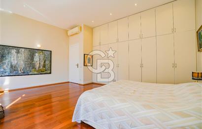 BEYOĞLU GALATA'DA TARİHİ BİNADA BOĞAZ MANZARALI SATILIK 3+1 DAİRE