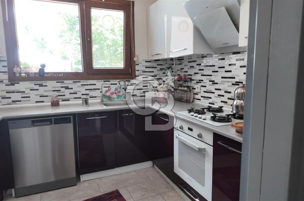 Kumbaba'da Ana Caddeye Yakın Masrafsız Triplex Satılık Villa