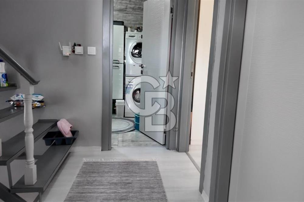 Kumbaba'da Ana Caddeye Yakın Masrafsız Triplex Satılık Villa