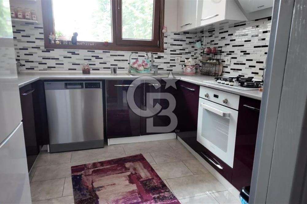 Kumbaba'da Ana Caddeye Yakın Masrafsız Triplex Satılık Villa