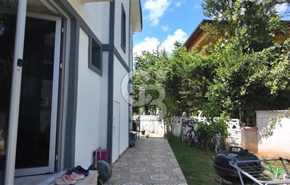 Kumbaba'da Ana Caddeye Yakın Masrafsız Triplex Satılık Villa