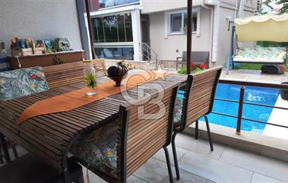 Kumbaba'da Ana Caddeye Yakın Masrafsız Triplex Satılık Villa