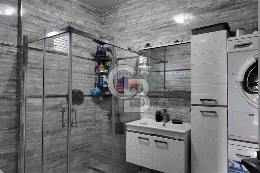 Kumbaba'da Ana Caddeye Yakın Masrafsız Triplex Satılık Villa