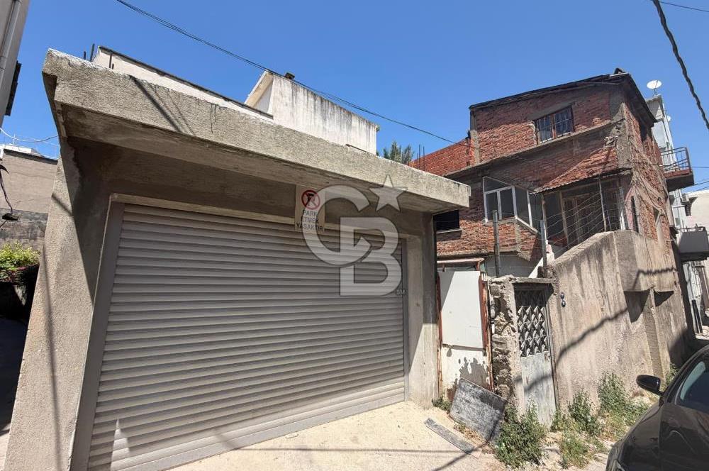 BORNOVA ALTINDAĞ'DA SATILIK 2 KAT İMARLI MÜSTAKİL EV