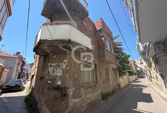 BORNOVA ALTINDAĞ'DA SATILIK 2 KAT İMARLI MÜSTAKİL EV - 1 - 368429