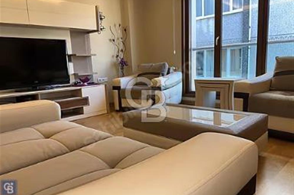 ÜSKÜDAR MERKEZ de SATILIK 3+1 SAHİLE YAKIN GENİŞ ARA KAT