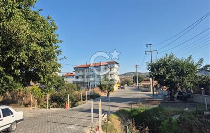 Kula Seyit Ali Mahallesi'nde 3 Katlı Bina (2 Daire, 2 Dükkan)