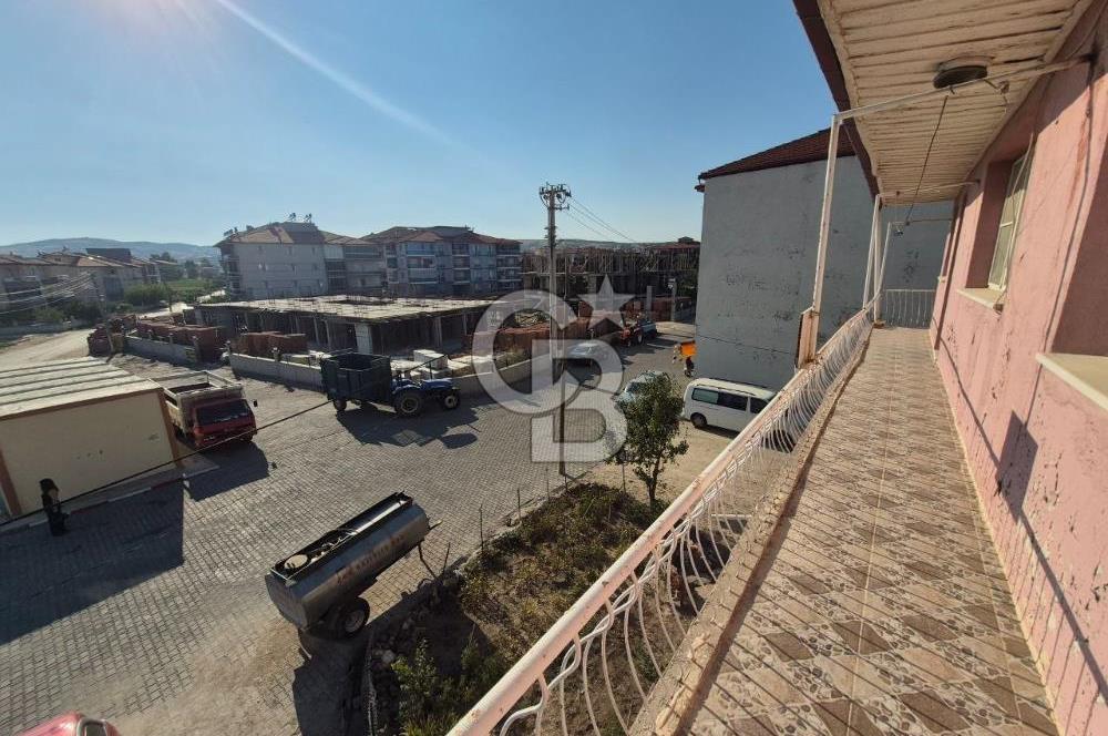 Kula Seyit Ali Mahallesi'nde 3 Katlı Bina (2 Daire, 2 Dükkan)