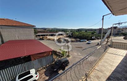 Kula Seyit Ali Mahallesi'nde 3 Katlı Bina (2 Daire, 2 Dükkan)