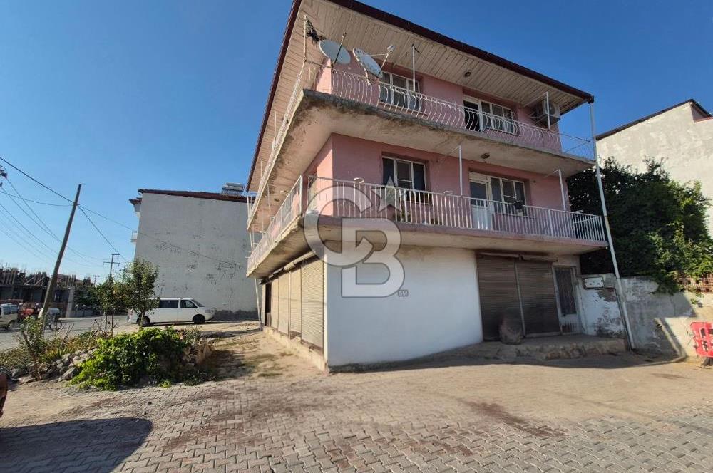 Kula Seyit Ali Mahallesi'nde 3 Katlı Bina (2 Daire, 2 Dükkan)