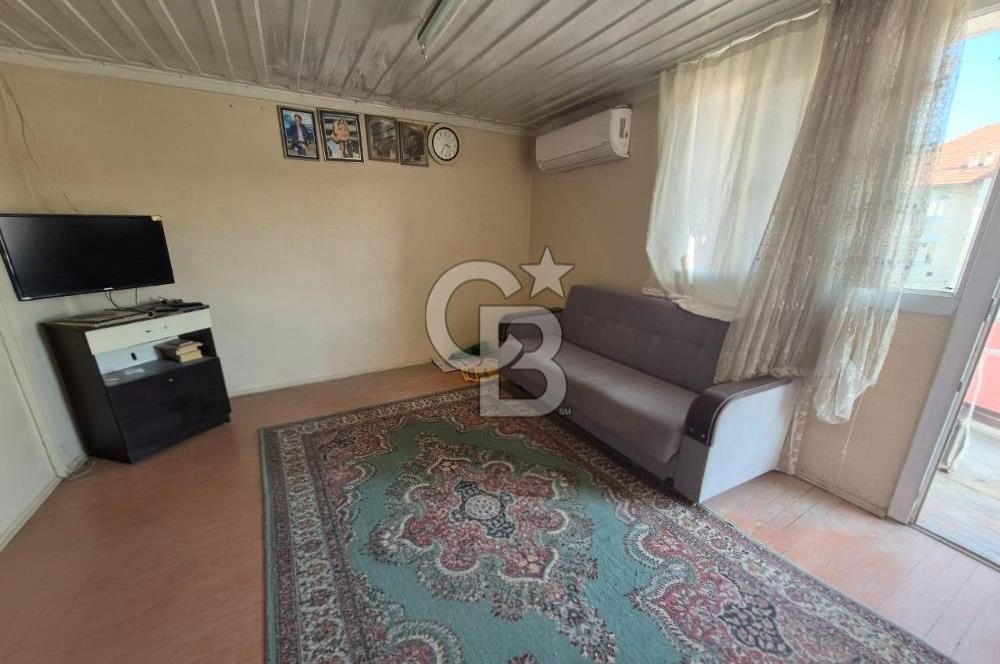 Kula Seyit Ali Mahallesi'nde 3 Katlı Bina (2 Daire, 2 Dükkan)