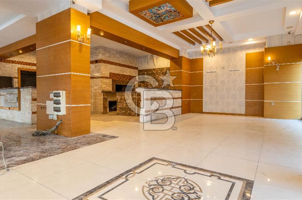 ÇEŞME ILICA MERKEZDE HARİKA KONUMA SAHİP SATILIK DÜKKAN & MAĞAZA