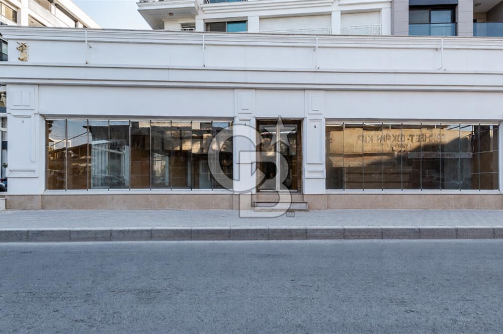 ÇEŞME ILICA MERKEZDE HARİKA KONUMA SAHİP SATILIK DÜKKAN & MAĞAZA