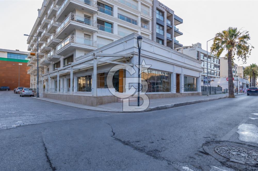 ÇEŞME ILICA MERKEZDE HARİKA KONUMA SAHİP SATILIK DÜKKAN & MAĞAZA