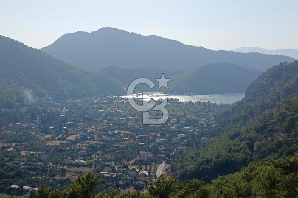 MARMARİS ORHANİYE KIZKUMUNDA PANORAMİK DENİZ MANZARALI ARSA