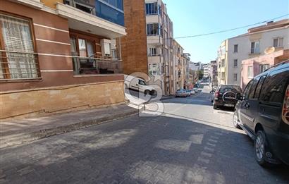 CADDE ÜZERİ FERAH MUHTEŞEM KONUMDA 1+1 KİRALIK HEMEN ARA