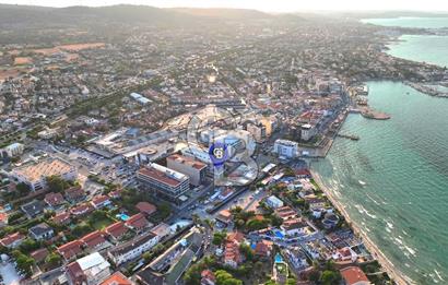 ÇEŞME ILICA MERKEZDE HARİKA KONUMA SAHİP SATILIK DÜKKAN & MAĞAZA