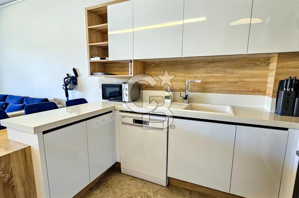Kuşadası Kadınlar Denizinde Lüks Eşyalı Kiralık 1+1 Daire
